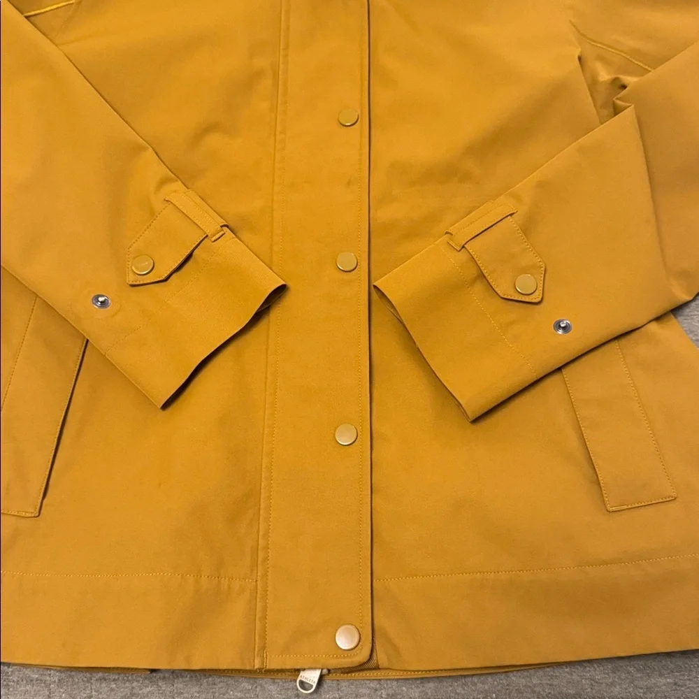 euc athleta rain out sutro trench in brass yellow - Picture 4 of 11